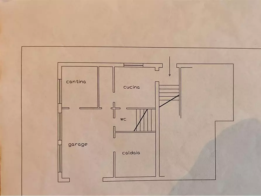 Immagine 23 di Casa semindipendente in vendita  a Carrara