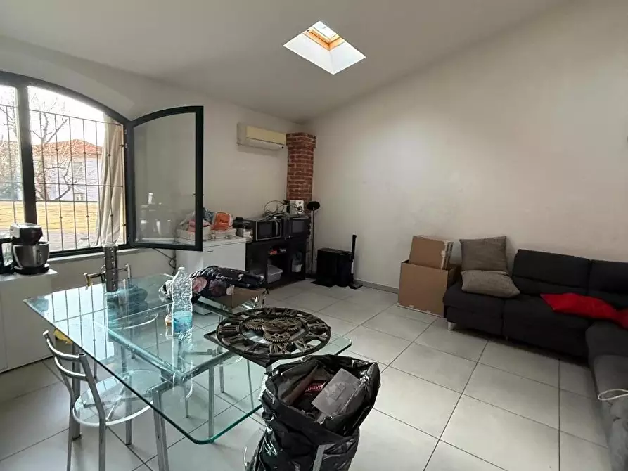 Immagine 1 di Appartamento in affitto  a Massa