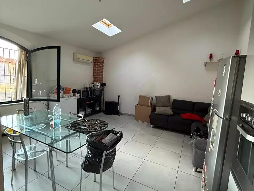 Immagine 3 di Appartamento in affitto  a Massa