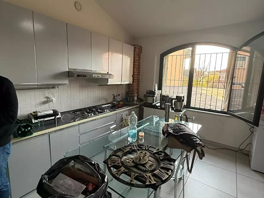 Immagine 31 di Appartamento in affitto  a Massa