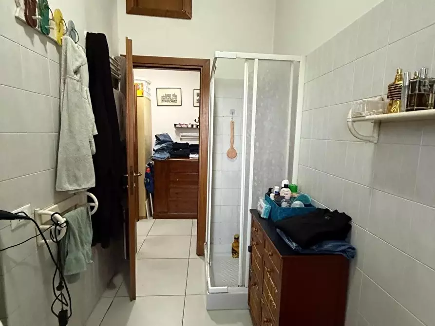 Immagine 16 di Appartamento in affitto  a Massa