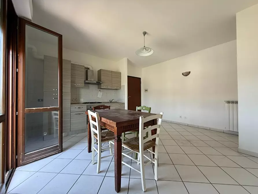 Immagine 3 di Appartamento in vendita  a Santa Maria A Monte