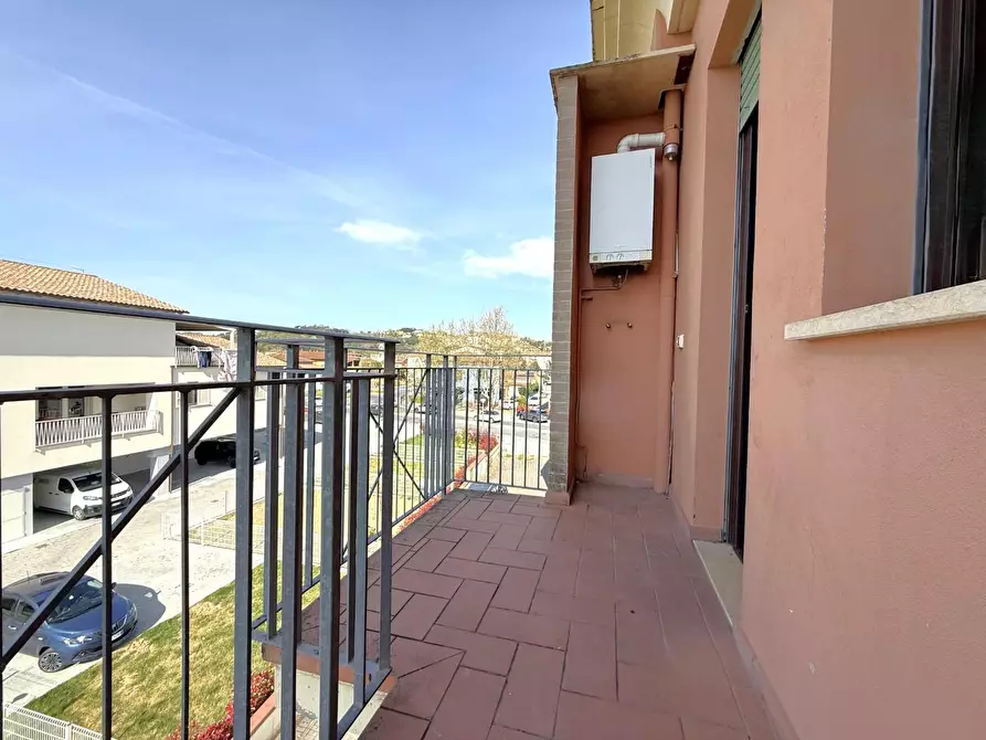 Immagine 12 di Appartamento in vendita  a Santa Maria A Monte