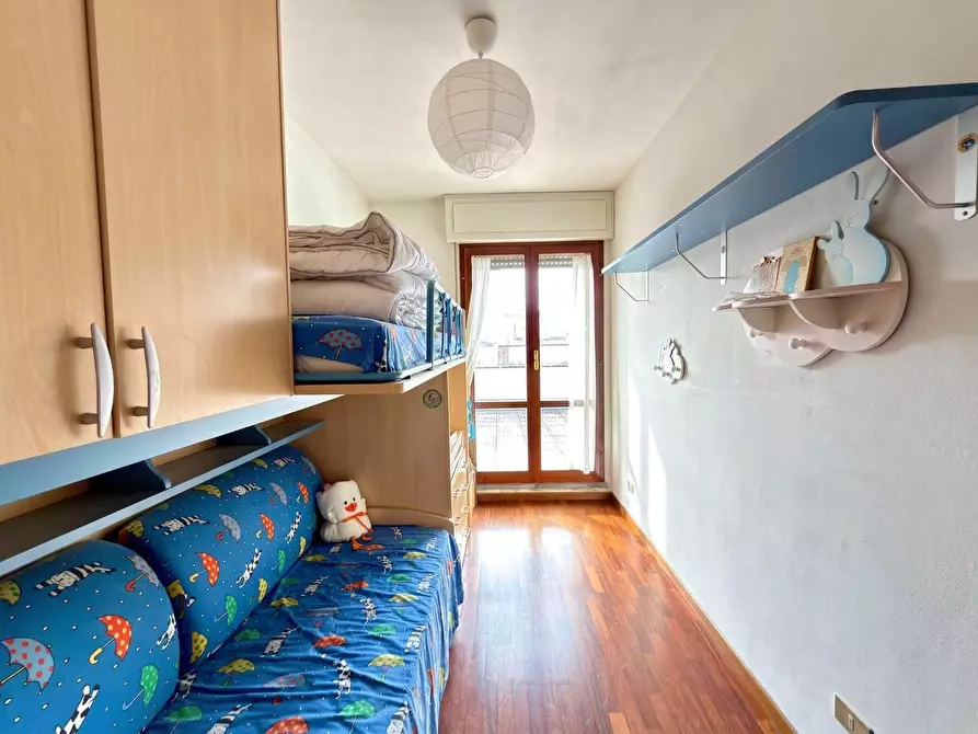 Immagine 12 di Appartamento in vendita  a Lucca