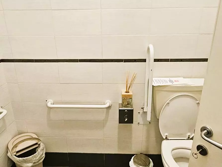 Immagine 13 di Bar / Ristorante in vendita  a Massa