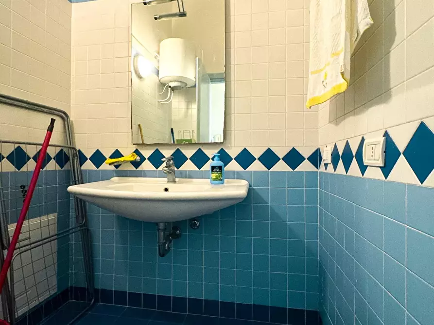 Immagine 19 di Appartamento in vendita  a Pisa