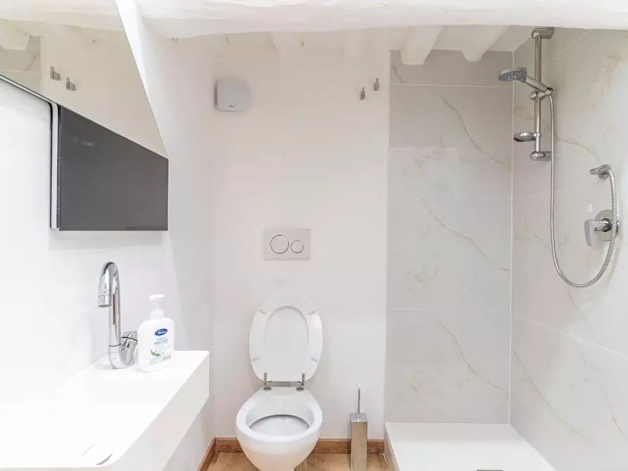 Immagine 15 di Appartamento in vendita  a Empoli