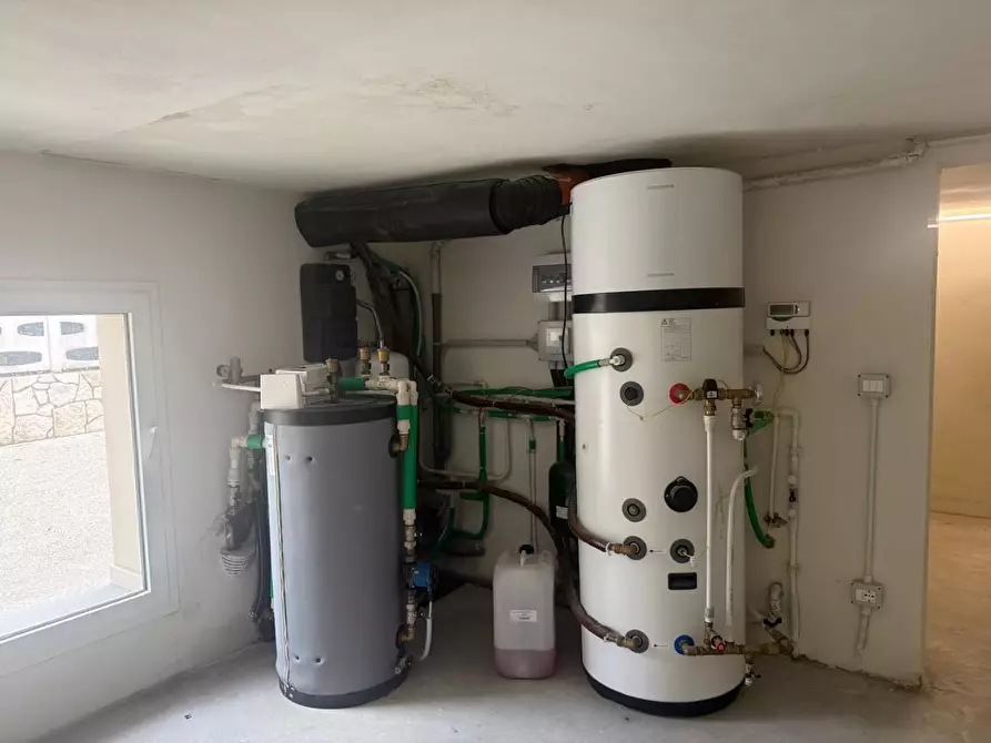 Immagine 10 di Villa in vendita  a Fucecchio