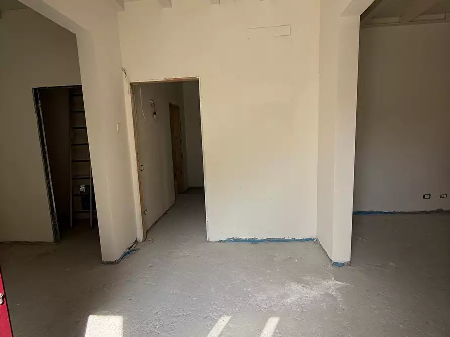 Immagine 2 di Villa in vendita  a Fucecchio