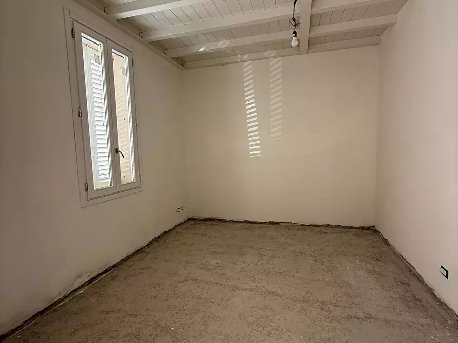 Immagine 4 di Villa in vendita  a Fucecchio