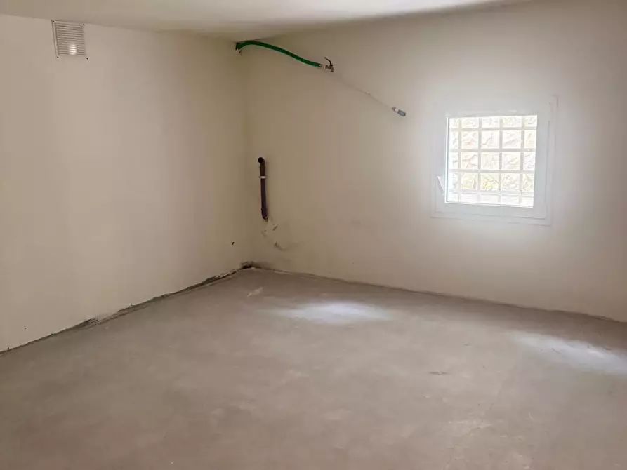 Immagine 11 di Villa in vendita  a Fucecchio