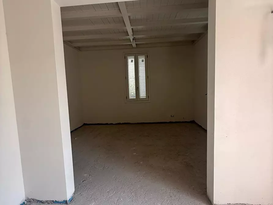 Immagine 3 di Villa in vendita  a Fucecchio