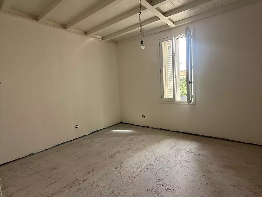 Immagine 6 di Villa in vendita  a Fucecchio