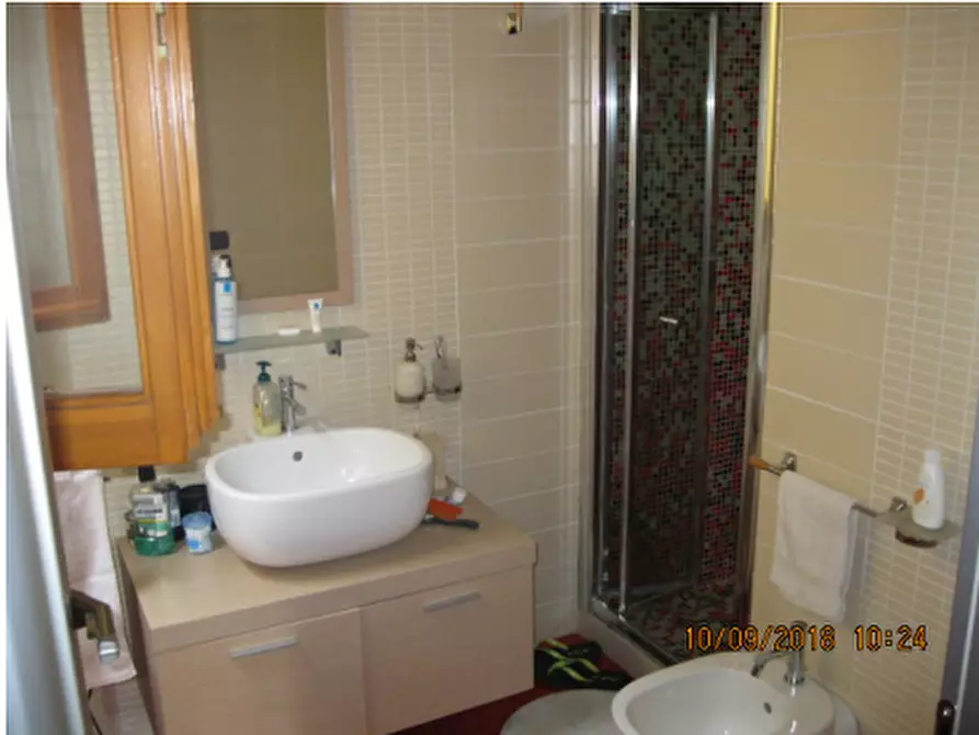 Immagine 8 di Appartamento in vendita  a Firenze