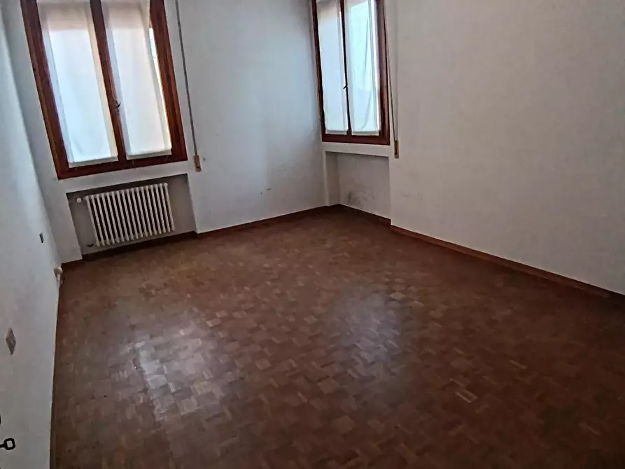 Immagine 11 di Appartamento in vendita  a Empoli