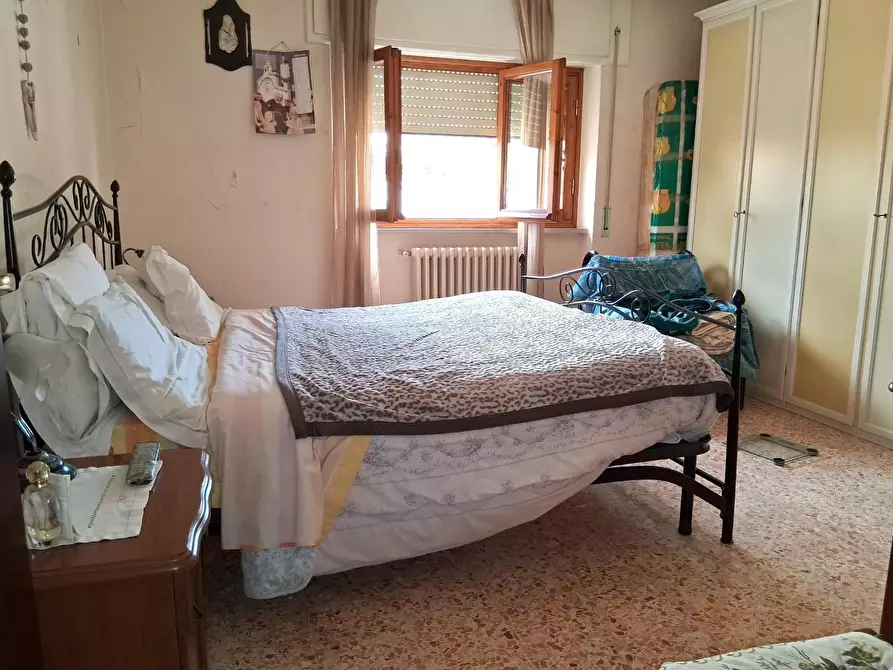 Immagine 24 di Villa in vendita  a Lucca