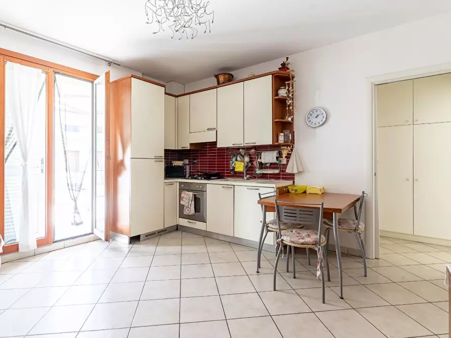 Immagine 7 di Appartamento in vendita  a Empoli