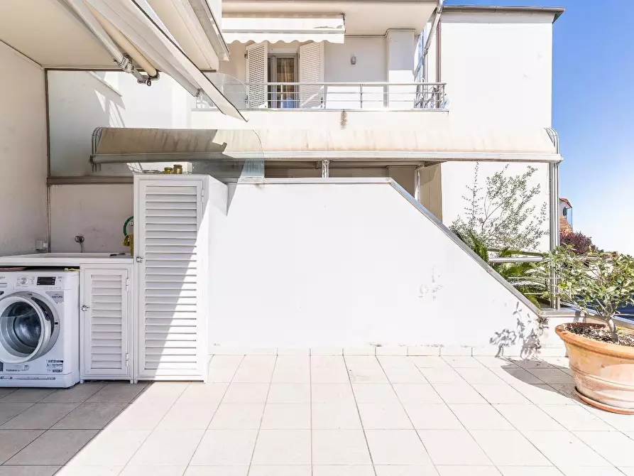 Immagine 11 di Appartamento in vendita  a Empoli