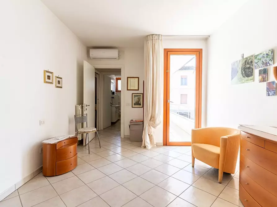 Immagine 21 di Appartamento in vendita  a Empoli