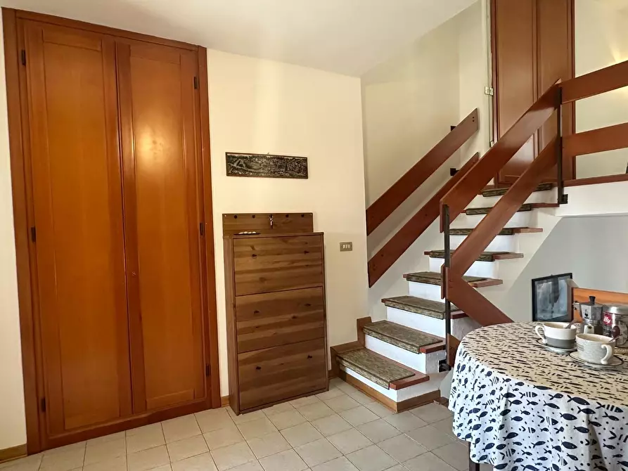 Immagine 5 di Appartamento in vendita  a Rosignano Marittimo