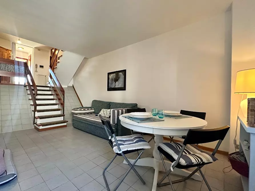 Immagine 9 di Appartamento in vendita  a Rosignano Marittimo