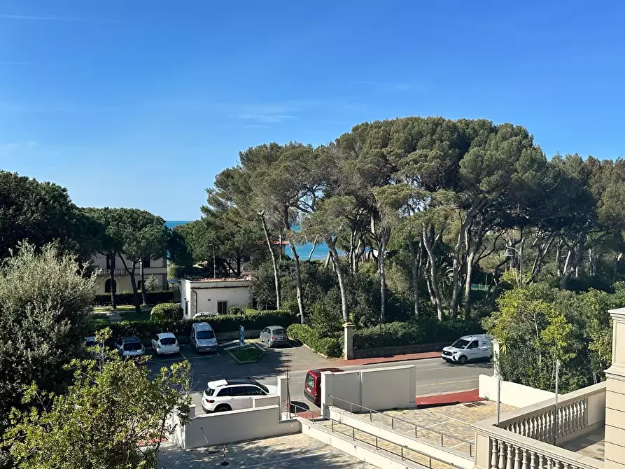 Immagine 18 di Appartamento in vendita  a Rosignano Marittimo