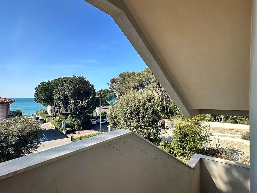 Immagine 21 di Appartamento in vendita  a Rosignano Marittimo