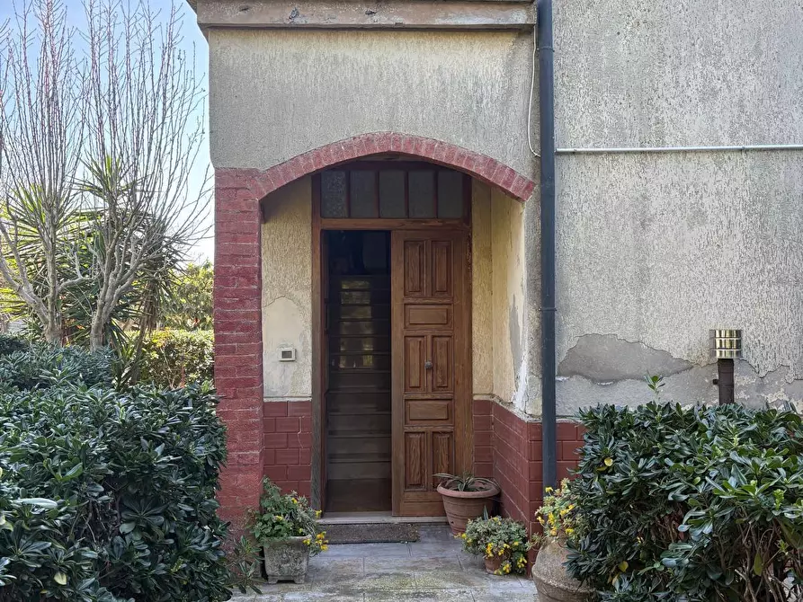 Immagine 5 di Casa colonica in vendita  a Campiglia Marittima