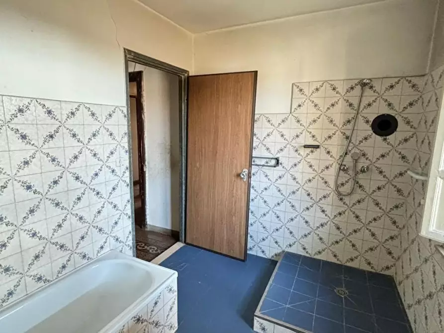 Immagine 8 di Appartamento in vendita  a Capannori