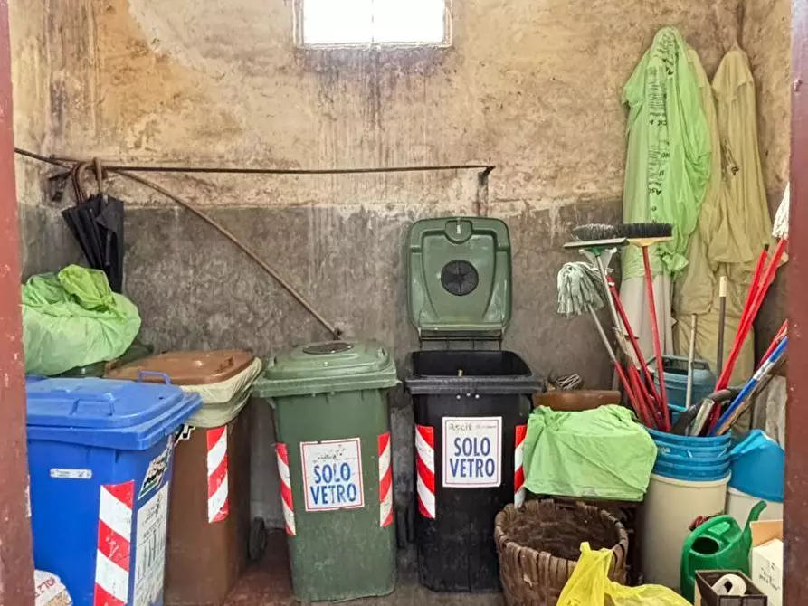 Immagine 37 di Appartamento in vendita  a Capannori