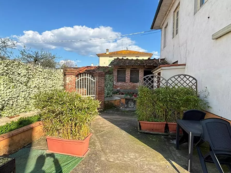 Immagine 42 di Appartamento in vendita  a Capannori