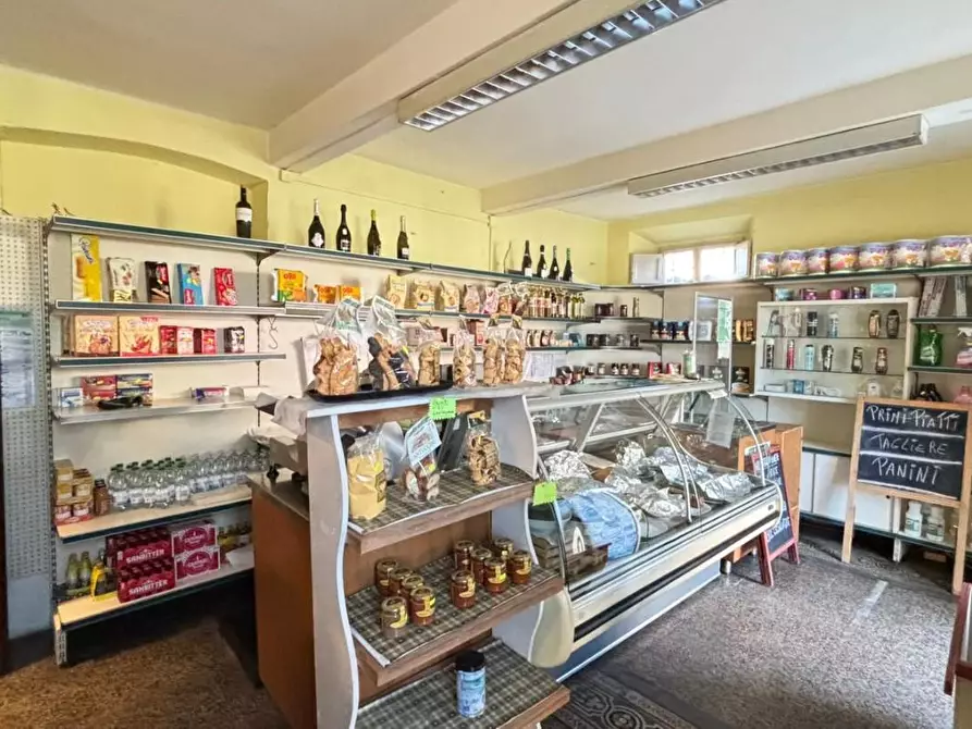 Immagine 67 di Appartamento in vendita  a Capannori