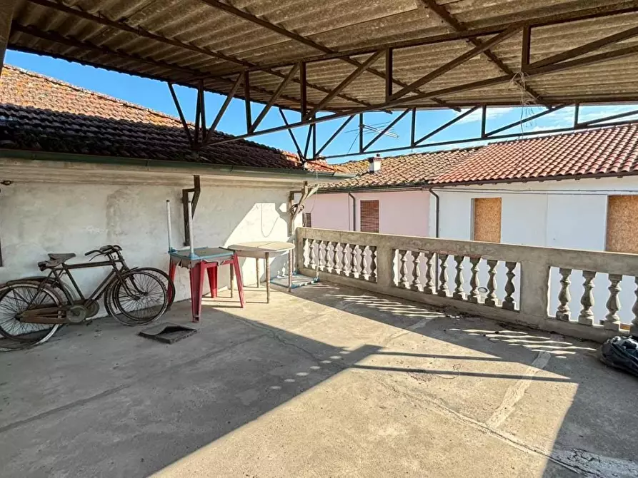 Immagine 38 di Appartamento in vendita  a Capannori