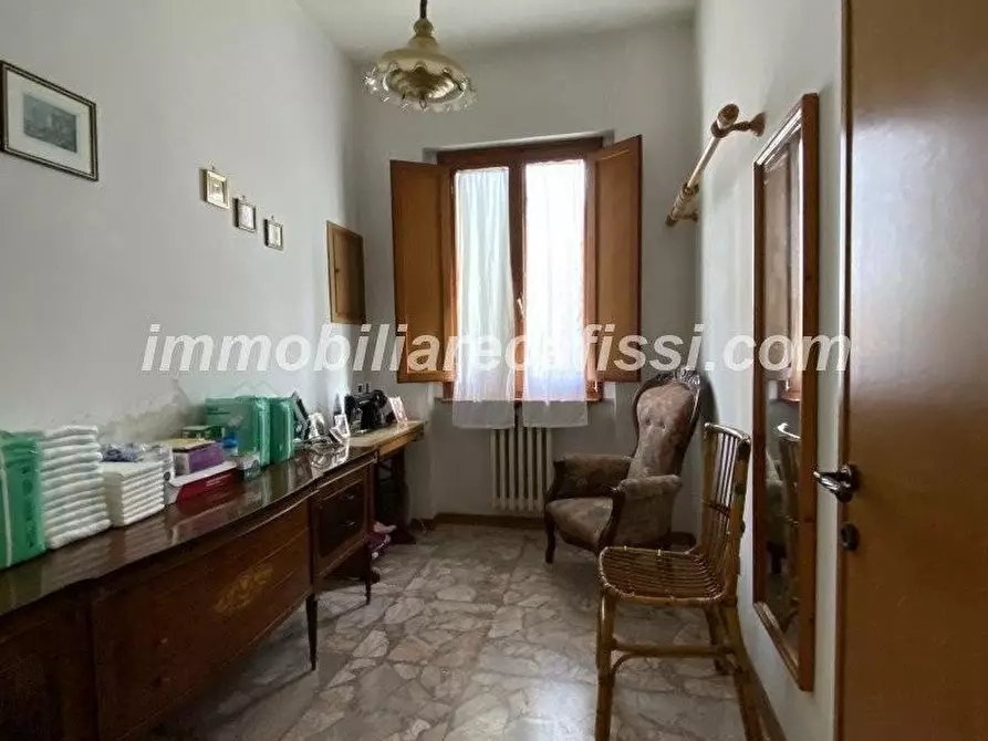 Immagine 23 di Casa bifamiliare in vendita  a Carmignano