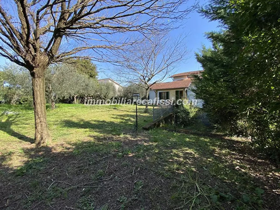 Immagine 37 di Casa bifamiliare in vendita  a Carmignano