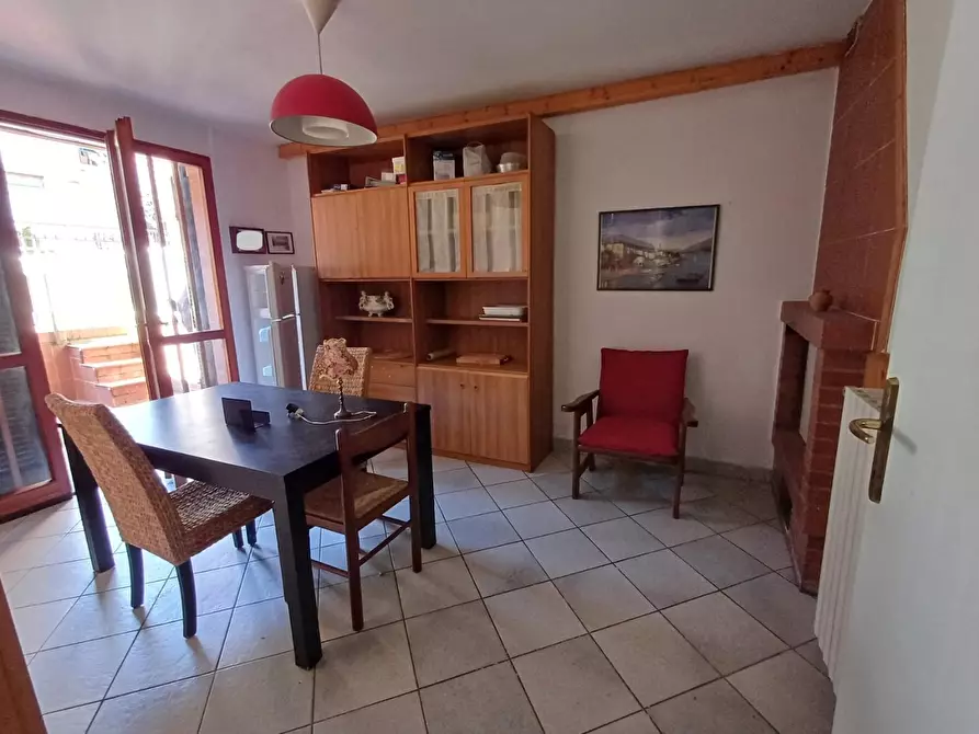 Immagine 9 di Villetta a schiera in vendita  a Empoli