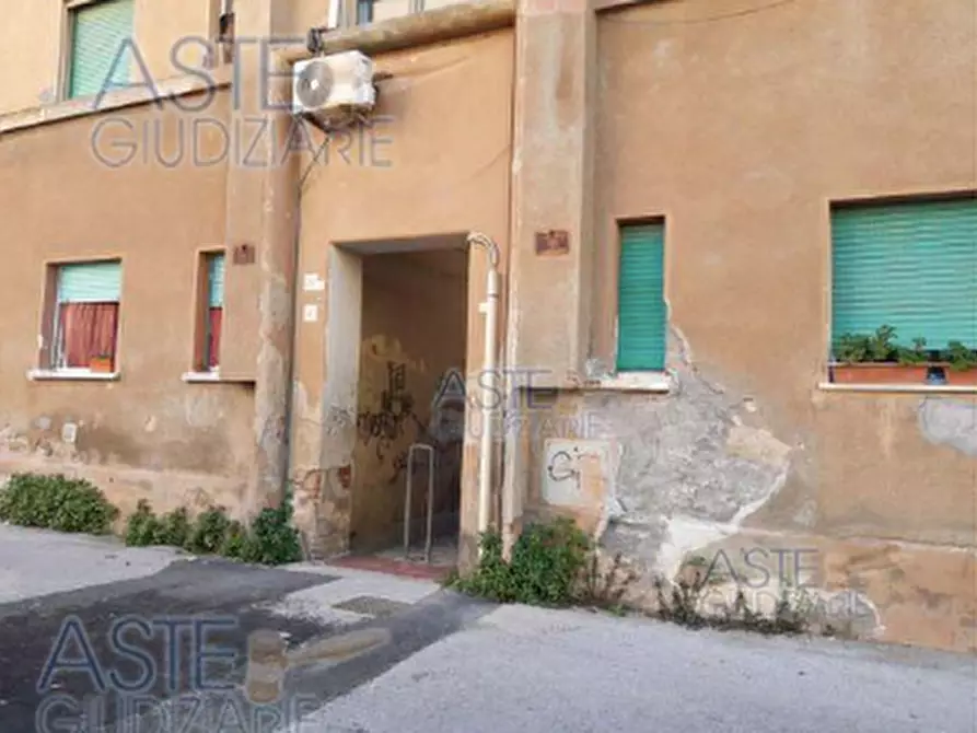 Immagine 3 di Appartamento in vendita  a Livorno