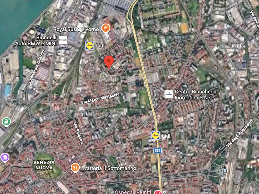 Immagine 10 di Appartamento in vendita  a Livorno