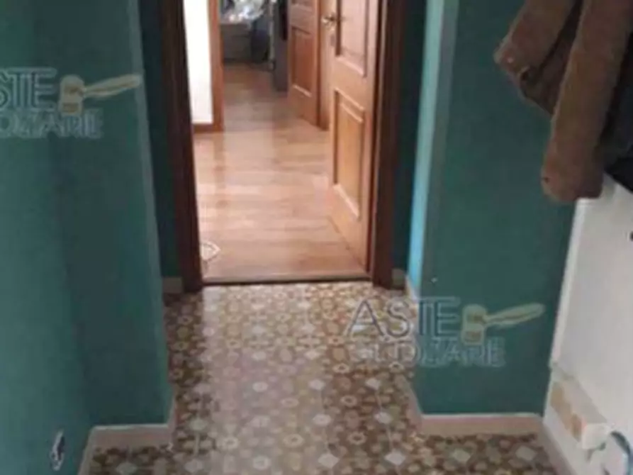 Immagine 4 di Appartamento in vendita  a Livorno