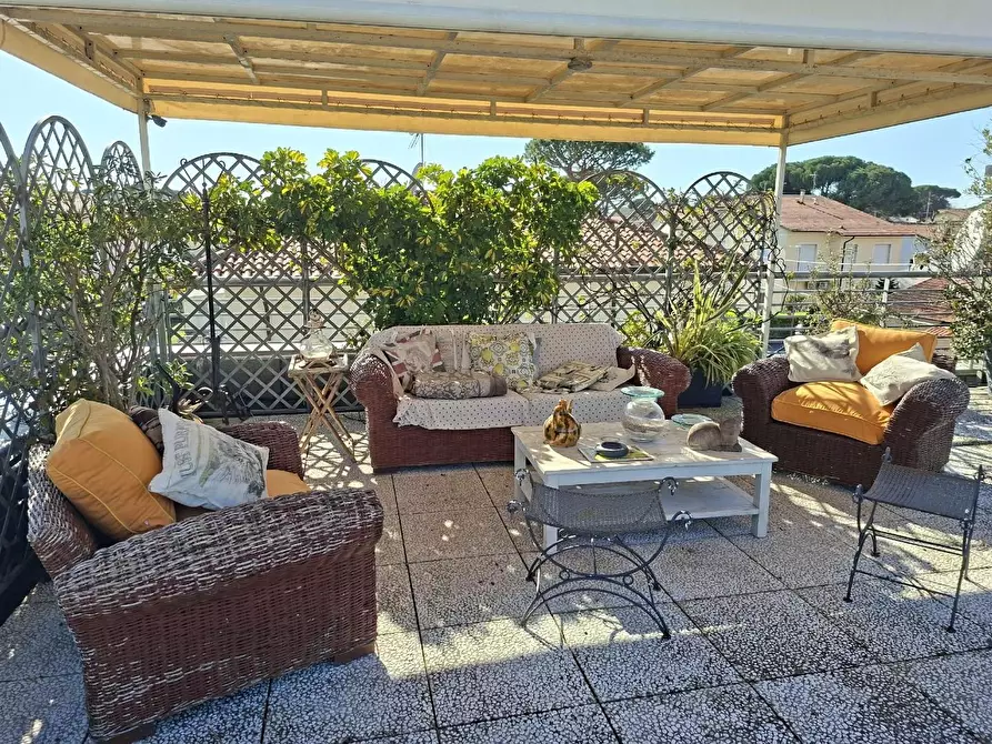 Immagine 16 di Appartamento in vendita  a Camaiore