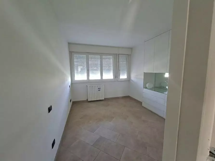 Immagine 9 di Appartamento in vendita  a Camaiore