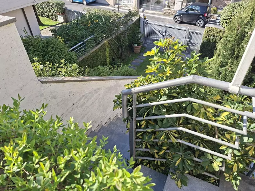 Immagine 2 di Appartamento in vendita  a Camaiore