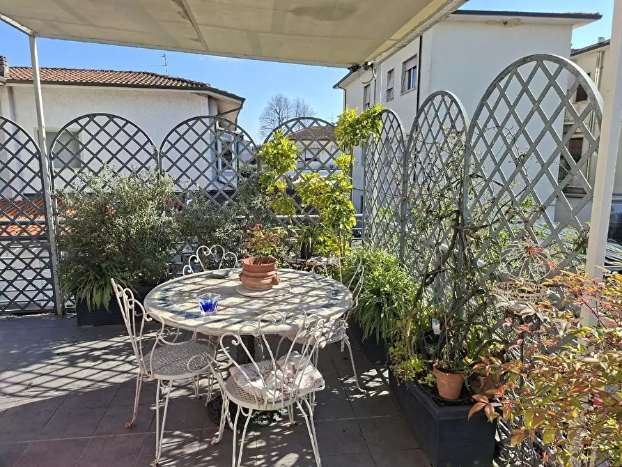 Immagine 6 di Appartamento in vendita  a Camaiore