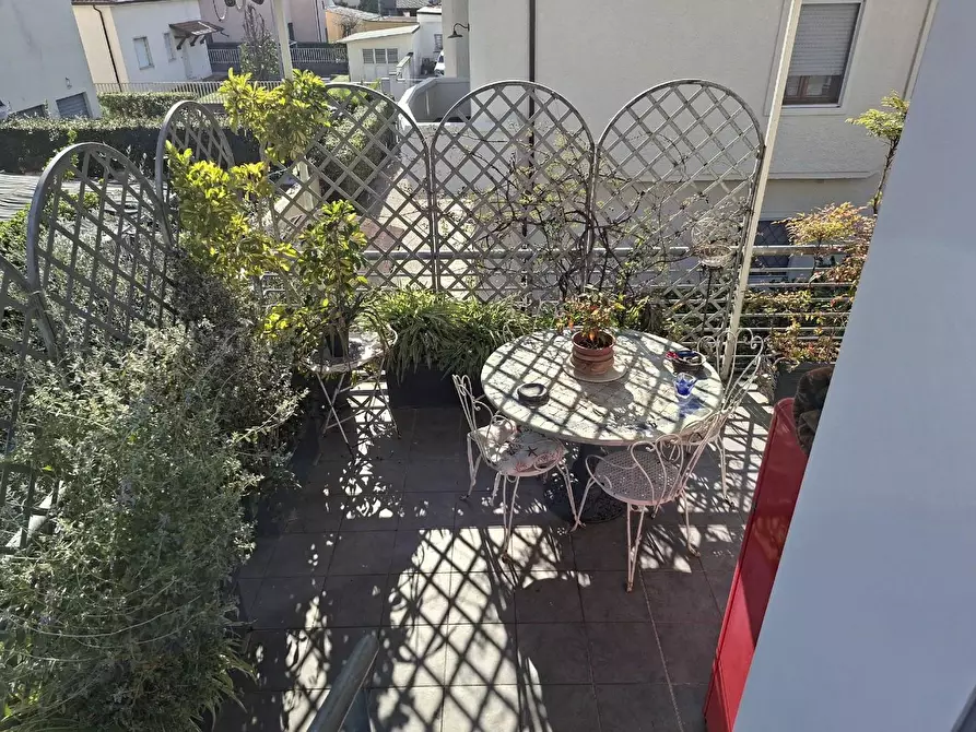 Immagine 18 di Appartamento in vendita  a Camaiore