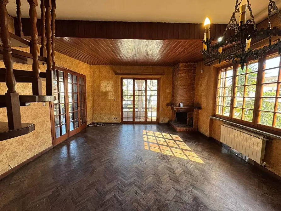 Immagine 1 di Casa indipendente in vendita  a Calcinaia