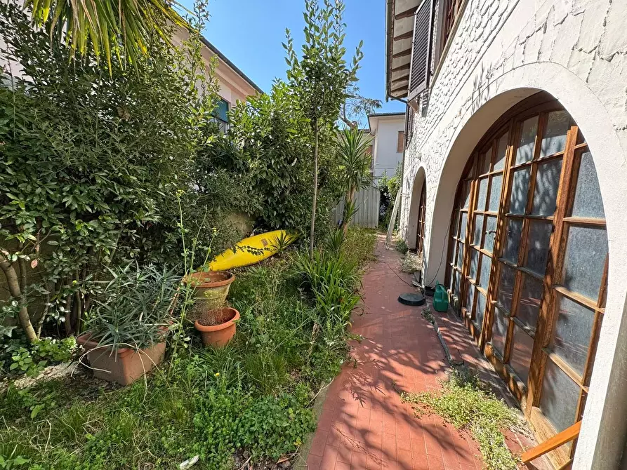 Immagine 15 di Casa indipendente in vendita  a Calcinaia