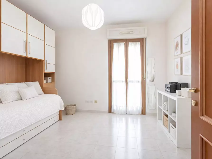 Immagine 8 di Mansarda in vendita  a Roma