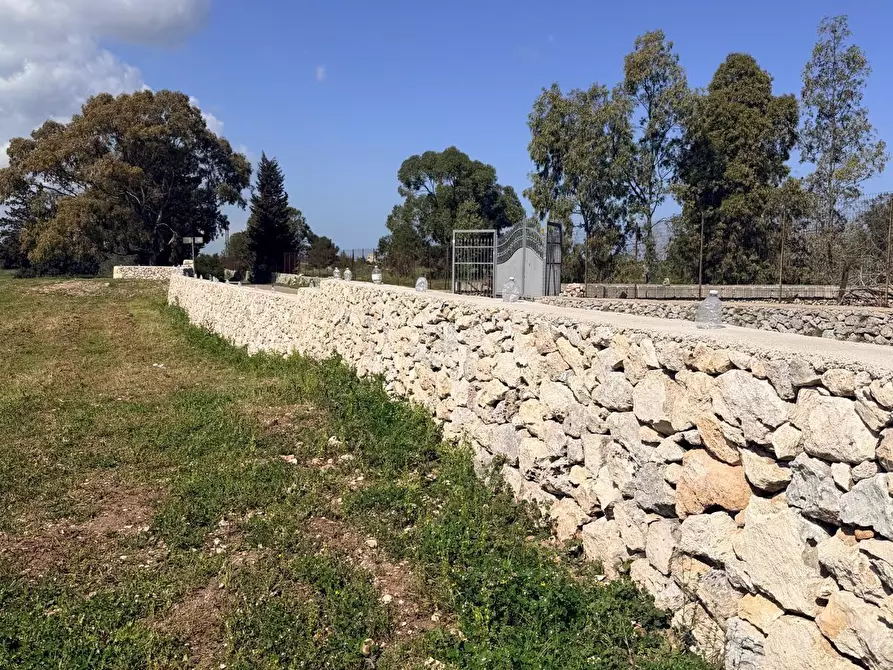 Immagine 10 di Terreno agricolo in vendita  a Lecce