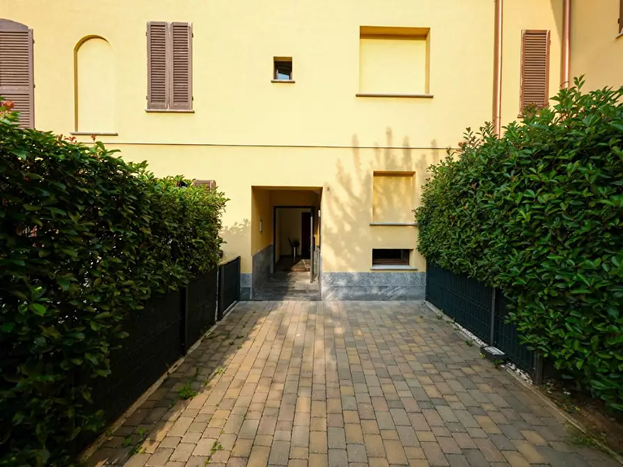 Immagine 2 di Appartamento in vendita  a Peschiera Borromeo