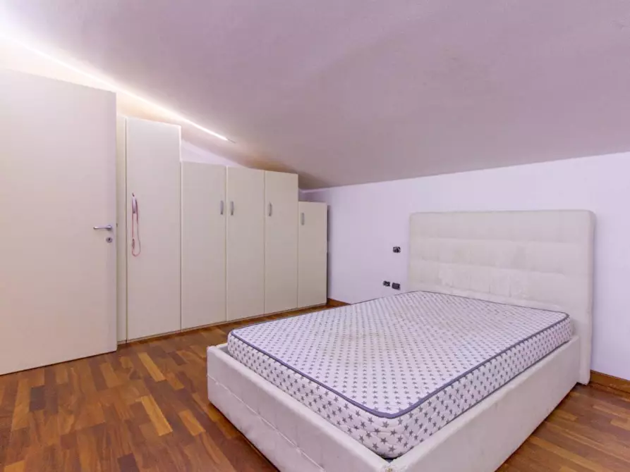 Immagine 27 di Terratetto in vendita  a Cascina